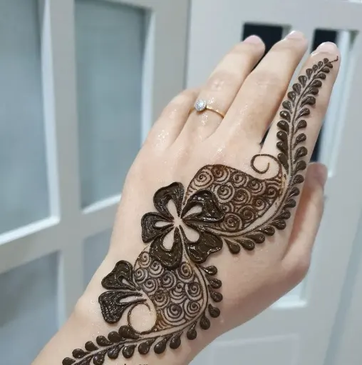 Henna Pengantin Simple Motif Bunga
