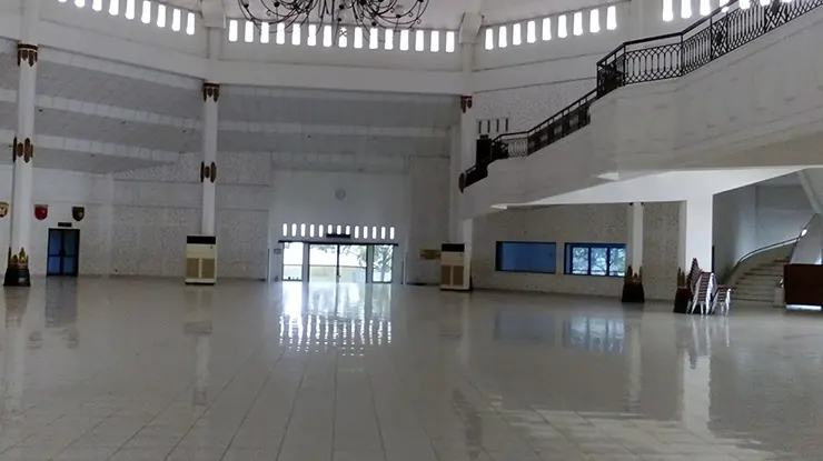 Gedung Balai Diponegoro