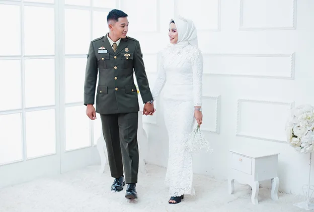 Prewedding indoor Baju TNI udara